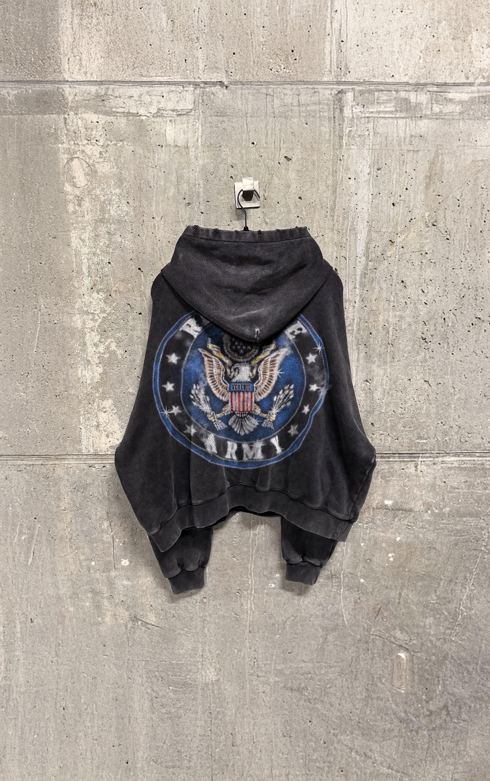 'reverie army' hoodie